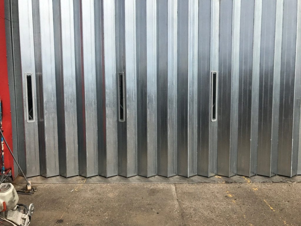 Folding Sliding Doors Industrial Concertina Doors Manchester   DJcZAvaXcAA31oF 1024x768 